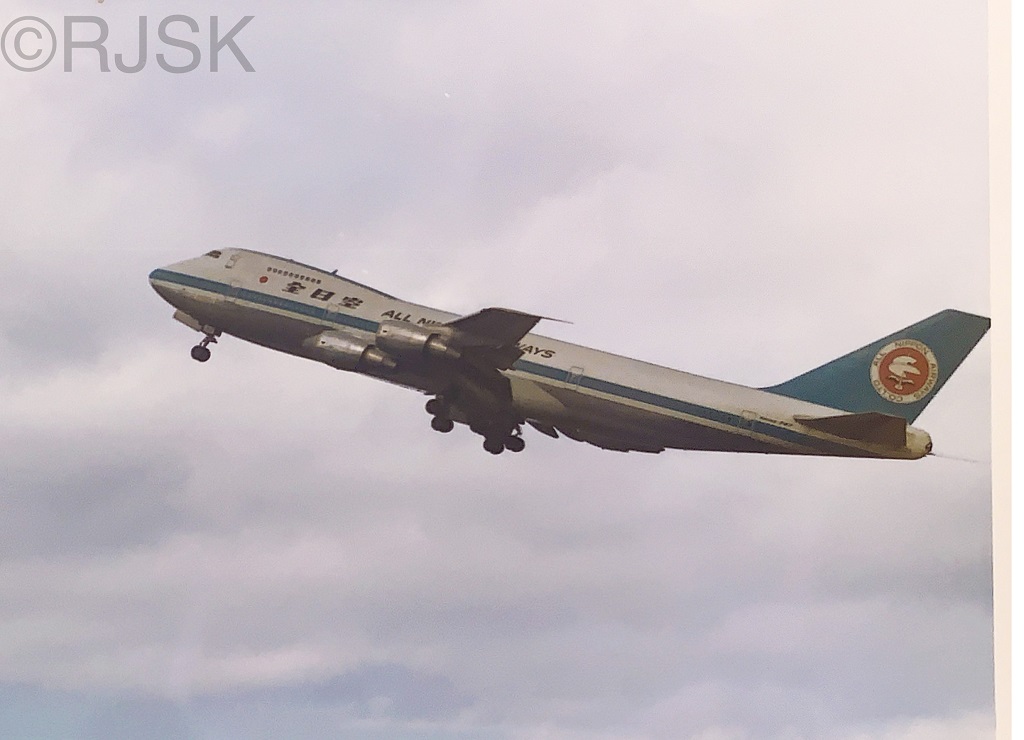 昔にタイムスリップシリーズ 秋田空港 Boeing 747 大都会rjskのブログ